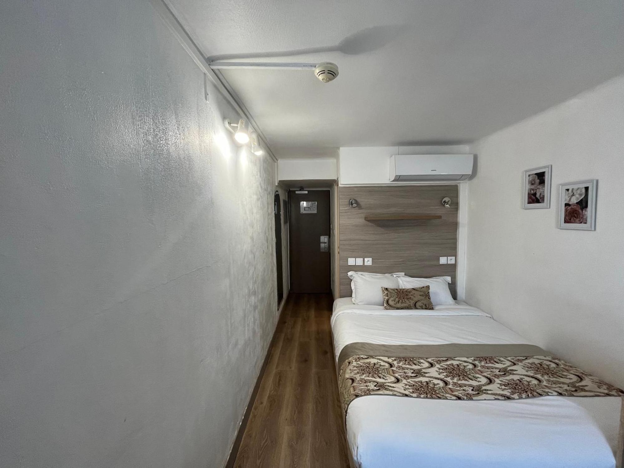 נים Empire Hotel מראה חיצוני תמונה