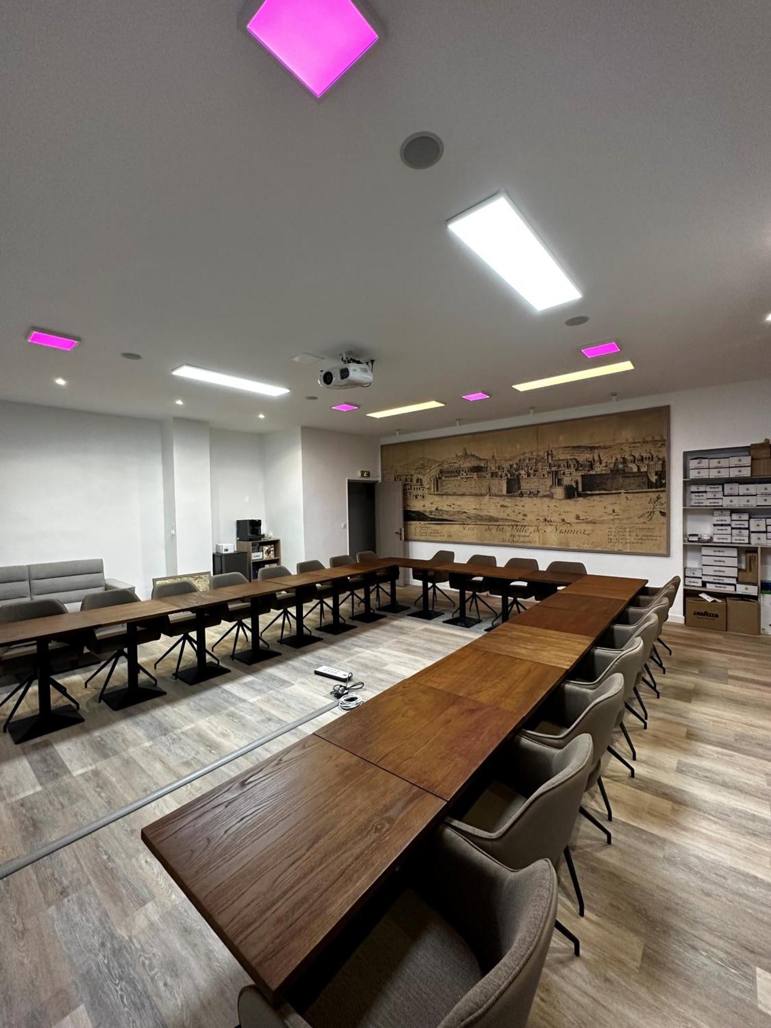 נים Empire Hotel מראה חיצוני תמונה